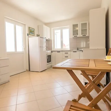 Apartman Pharia Guest house *