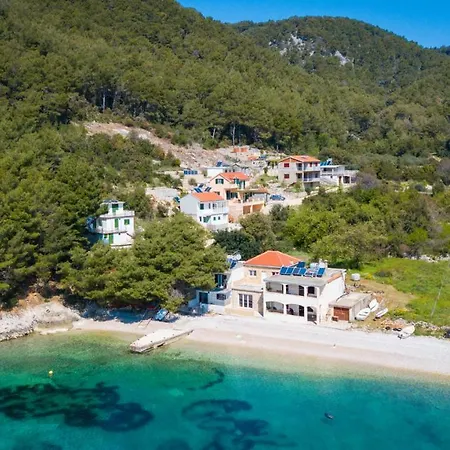 Pharia 招待所 Gdinj